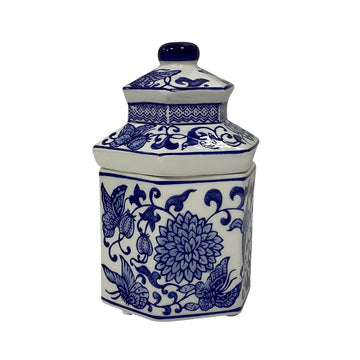 7" - 7 Oz Sandalwood Myrrh Chinoiserie Candle - Blue / White