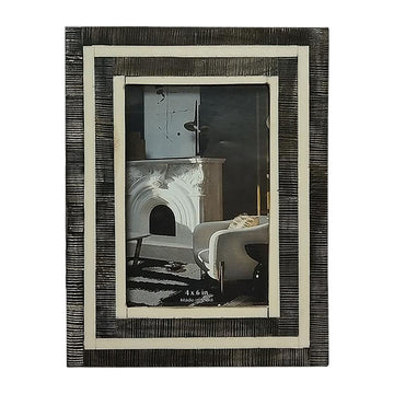 Resin 5 x 7 Black Shell Lines Photo Frame - Black / White